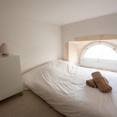 Renne - Vue Imprenable Sur Le Rhone Apartment อาร์ลส์ ภายนอก รูปภาพ