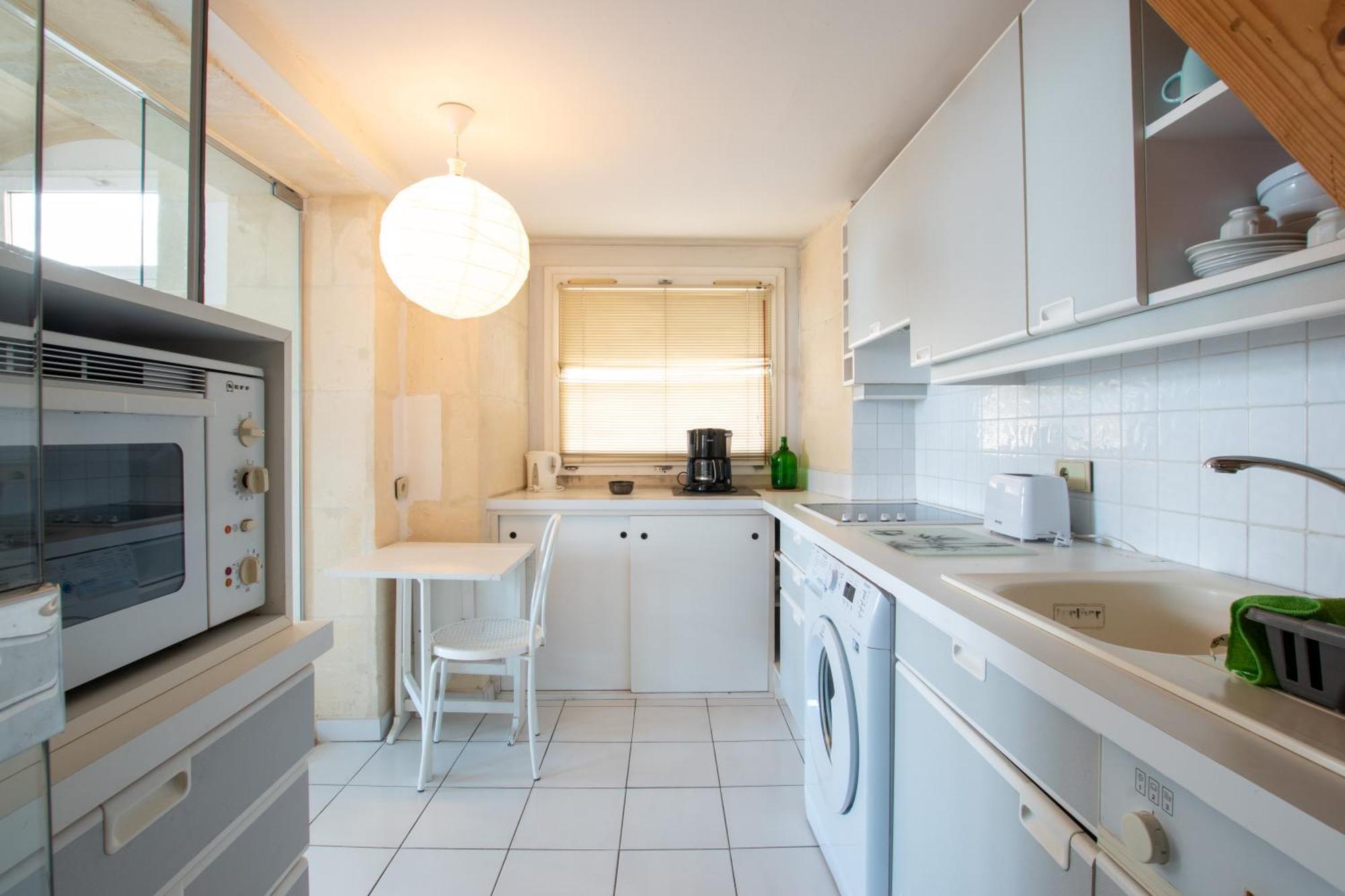 Renne - Vue Imprenable Sur Le Rhone Apartment อาร์ลส์ ภายนอก รูปภาพ